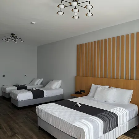 The Rest Port Argento فندق *