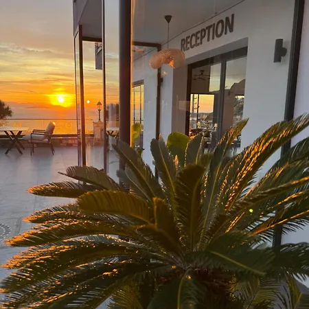 The Rest Port Argento 博德鲁姆