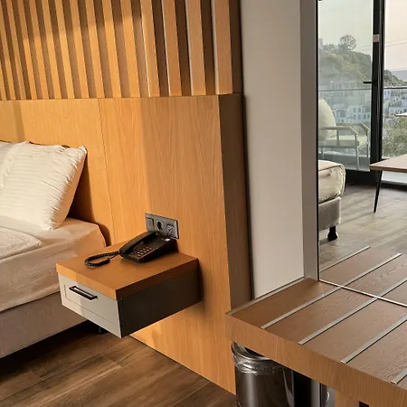 The Rest Port Argento Hotel *