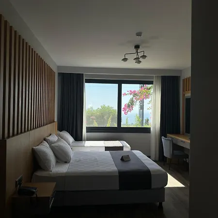 The Rest Port Argento Hotel *