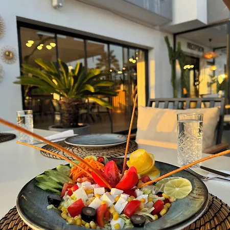 Hotel The Rest Port Argento *