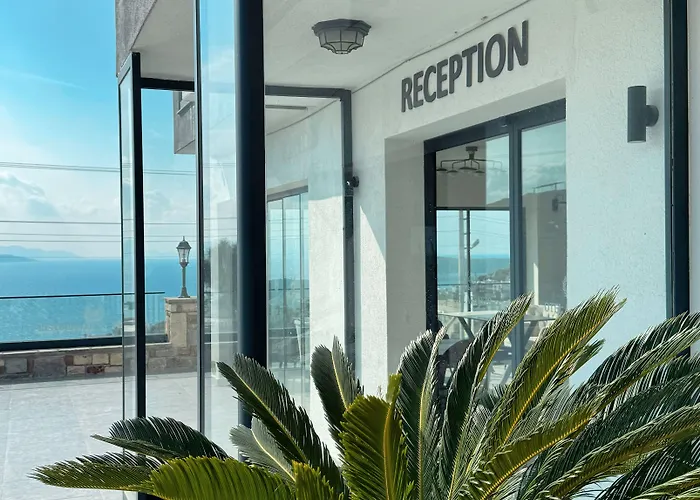 The Rest Port Argento Hotel *